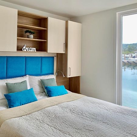 Bonita Houseboat Apartment Portorose Extérieur photo