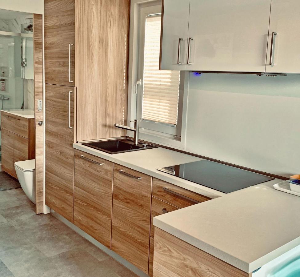 Bonita Houseboat Apartment Portorose Extérieur photo