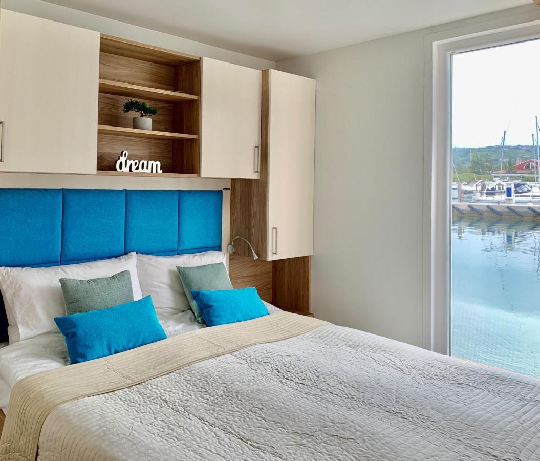 Bonita Houseboat Apartment Portorose Extérieur photo