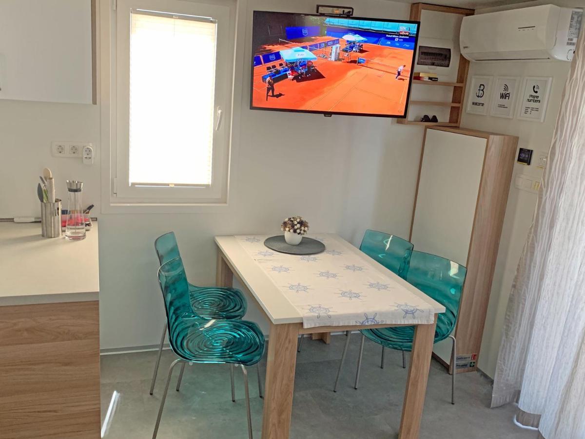 Bonita Houseboat Apartment Portorose Extérieur photo