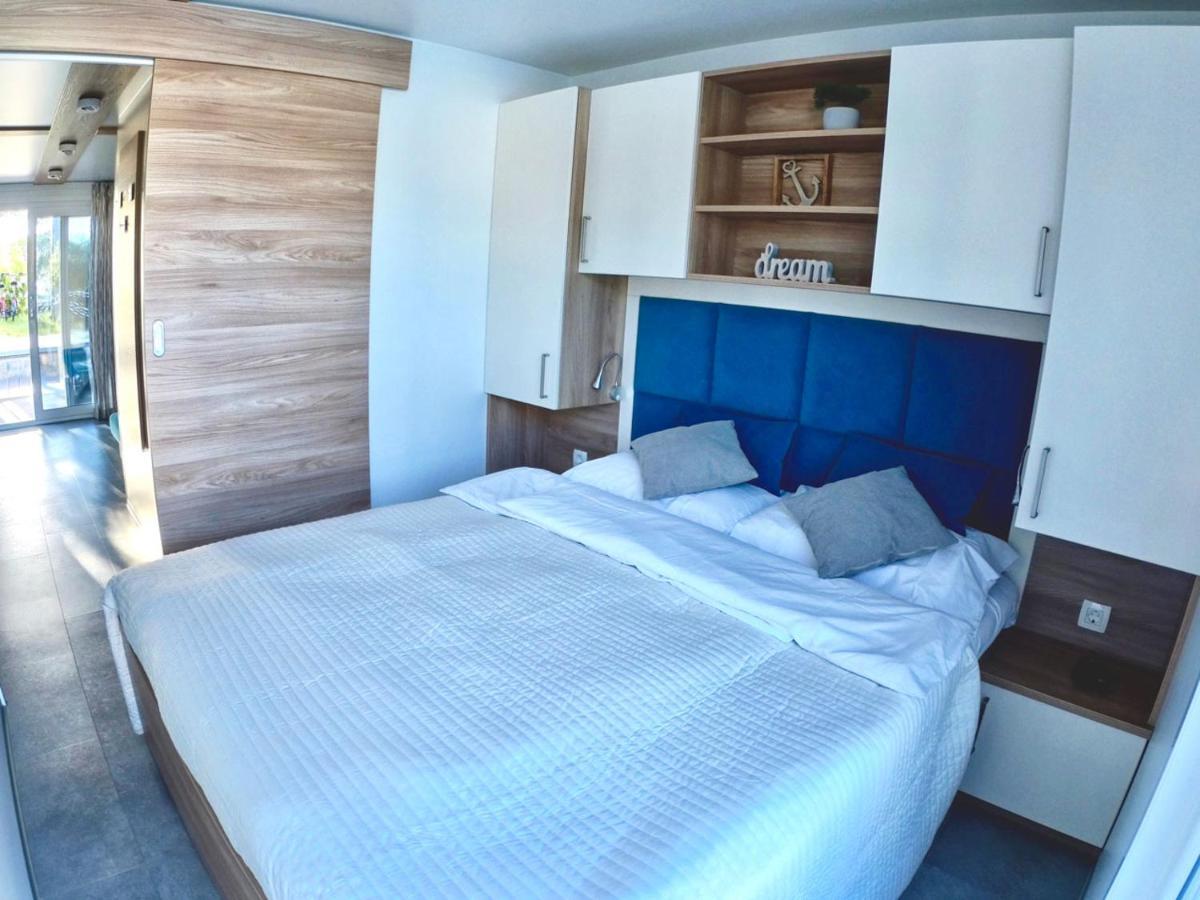 Bonita Houseboat Apartment Portorose Extérieur photo